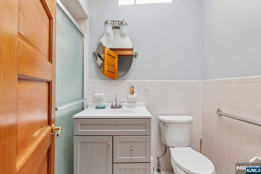 4 Bedroom Single Family Home/House's Image 15