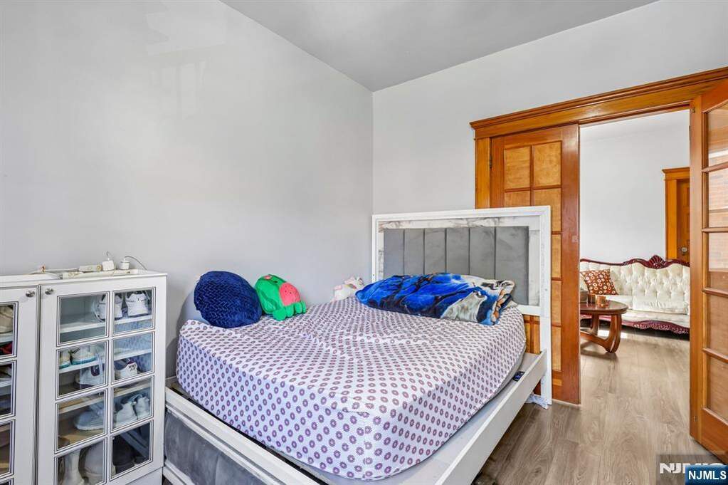 4 Bedroom Single Family Home/House's Image 20