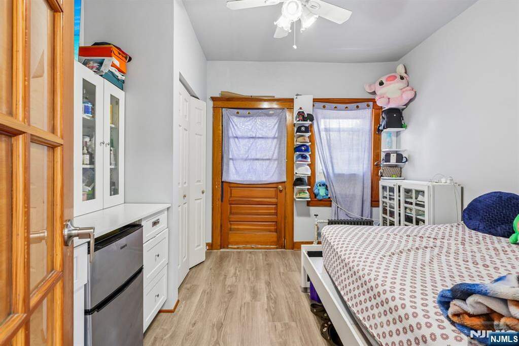 4 Bedroom Single Family Home/House's Image 22