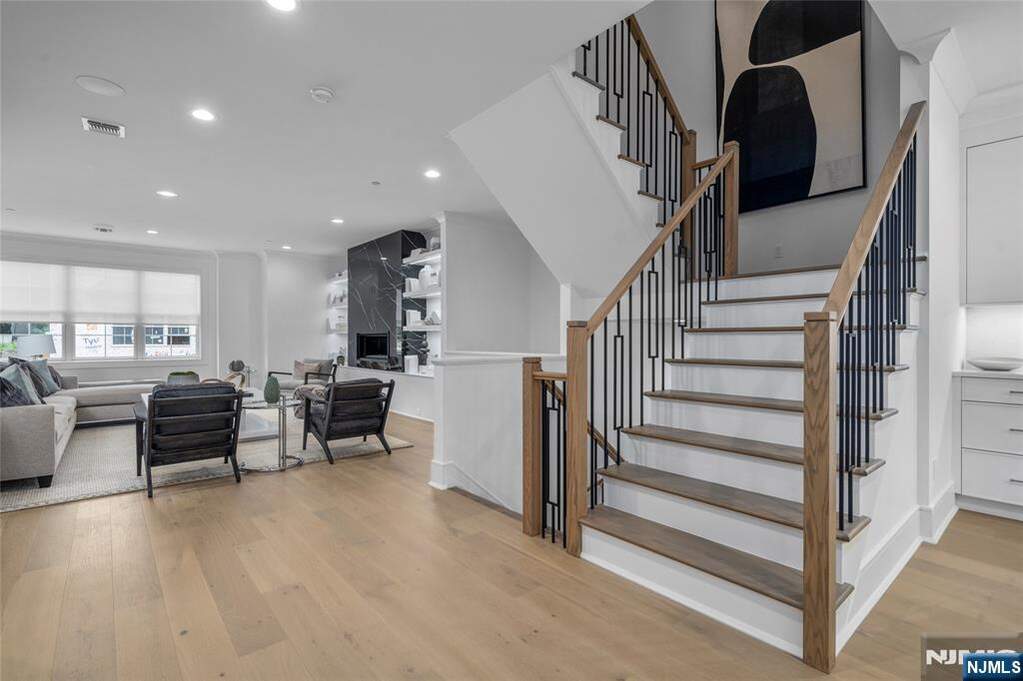 3 Bedroom Villa/Townhouse's Image 10