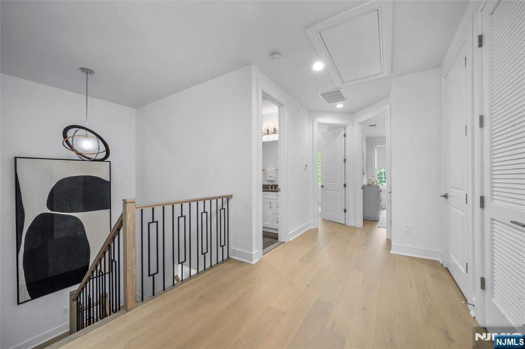 3 Bedroom Villa/Townhouse's Image 12