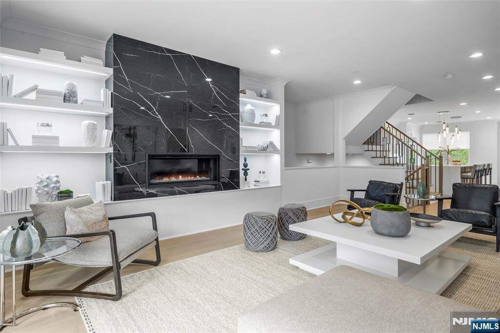 3 Bedroom Villa/Townhouse's Image 4