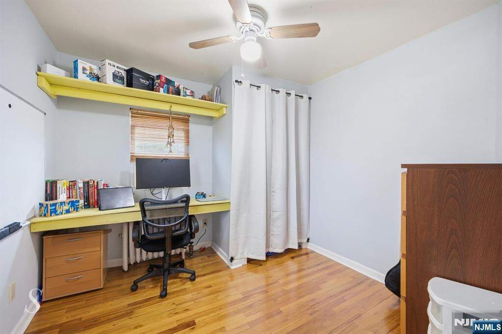 3 Bedroom Single Family Home/House's Image 10