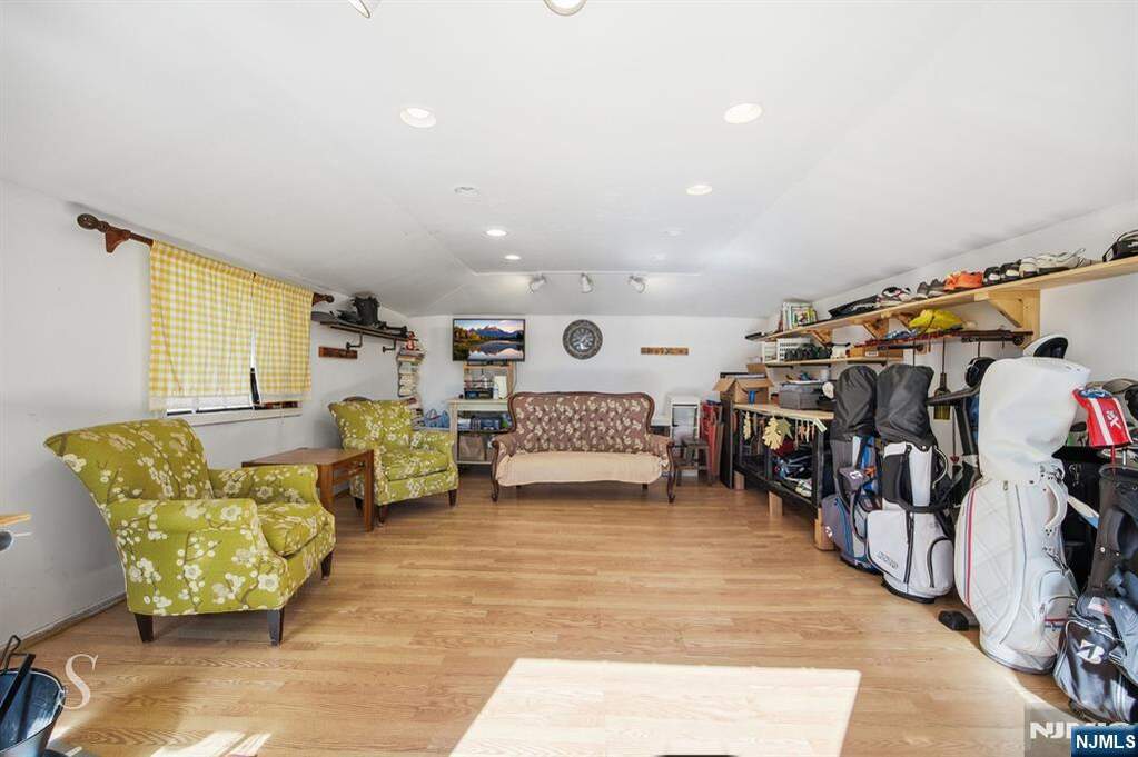 3 Bedroom Single Family Home/House's Image 16