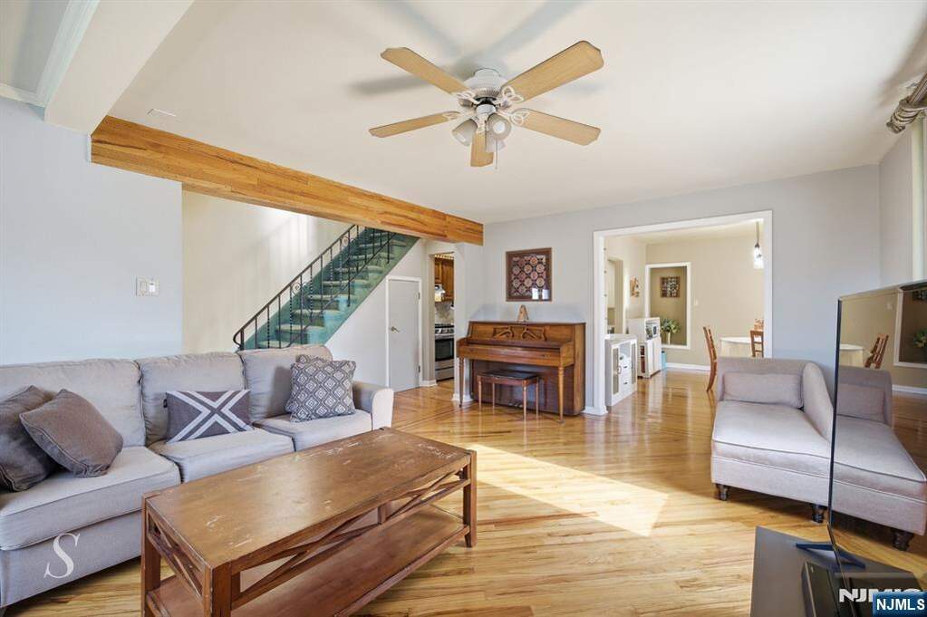 3 Bedroom Single Family Home/House's Image 3