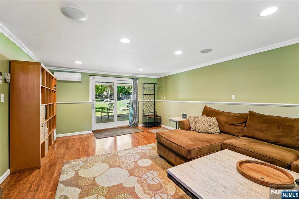 4 Bedroom Single Family Home/House's Image 21