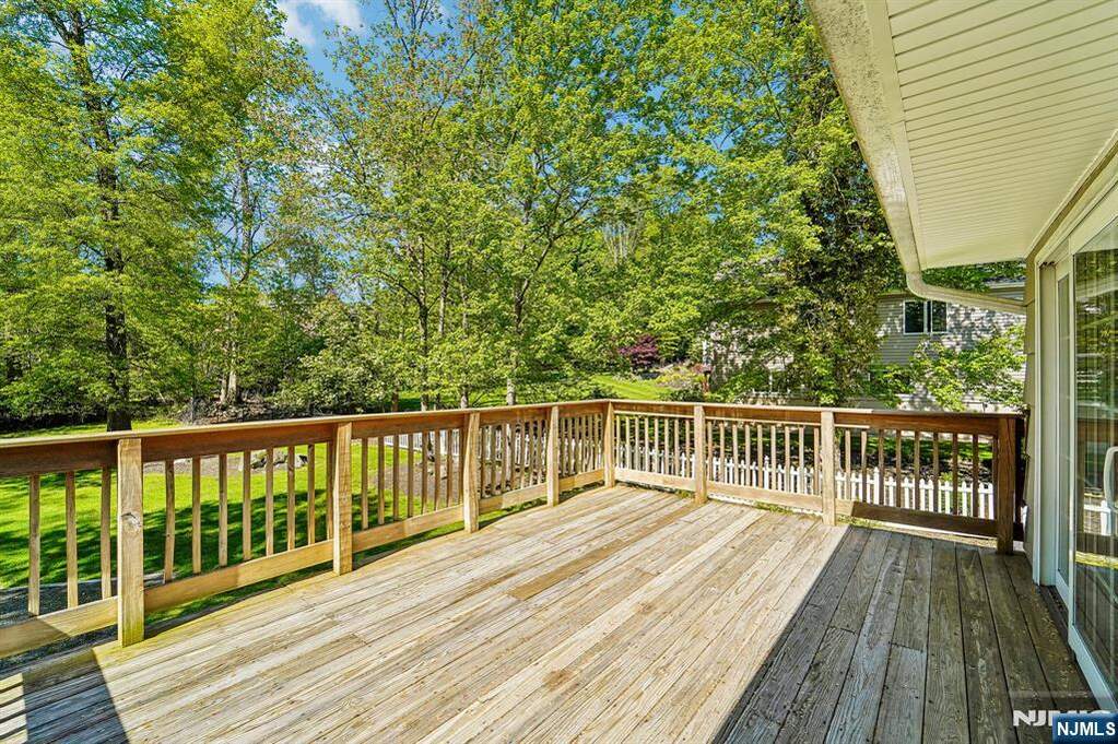 4 Bedroom Single Family Home/House's Image 28