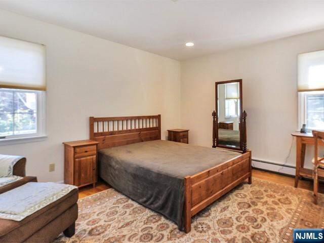 5 Bedroom Single Family Home/House's Image 14