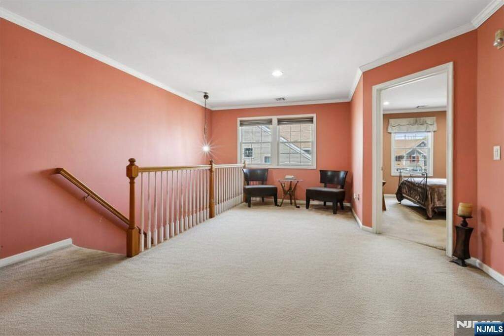 2 Bedroom Villa/Townhouse's Image 21