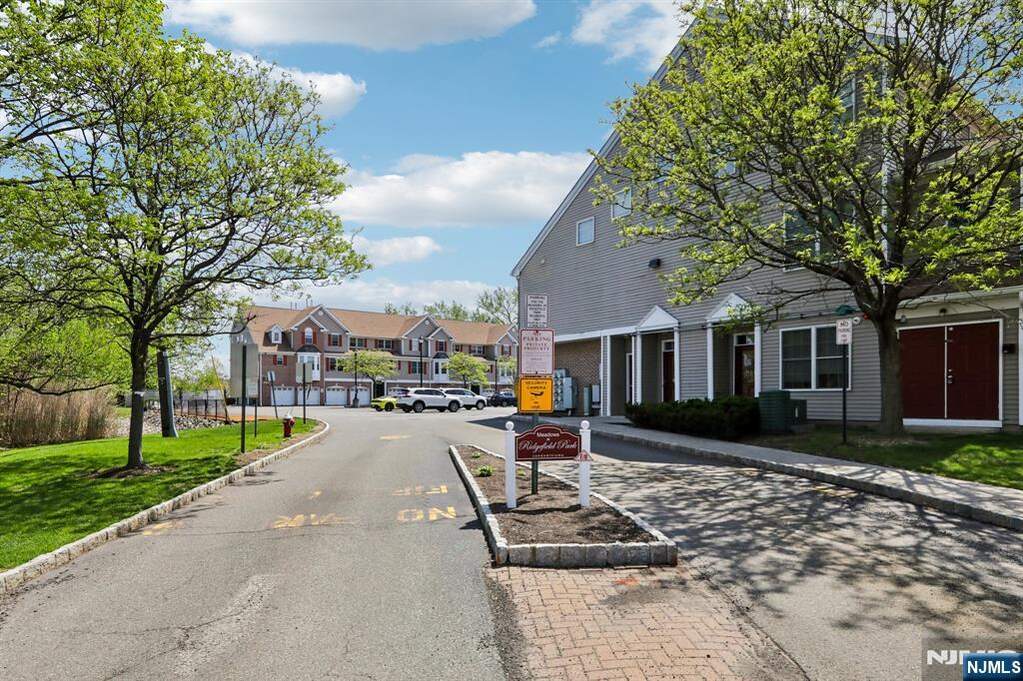 2 Bedroom Villa/Townhouse's Image 28
