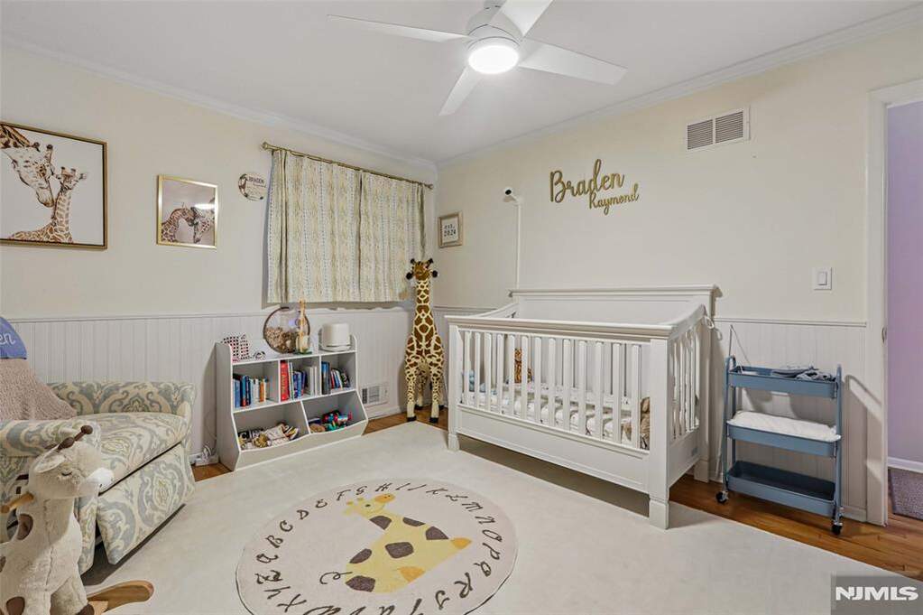 4 Bedroom Single Family Home/House's Image 21