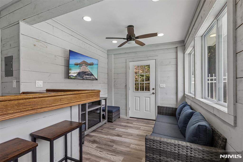4 Bedroom Single Family Home/House's Image 26