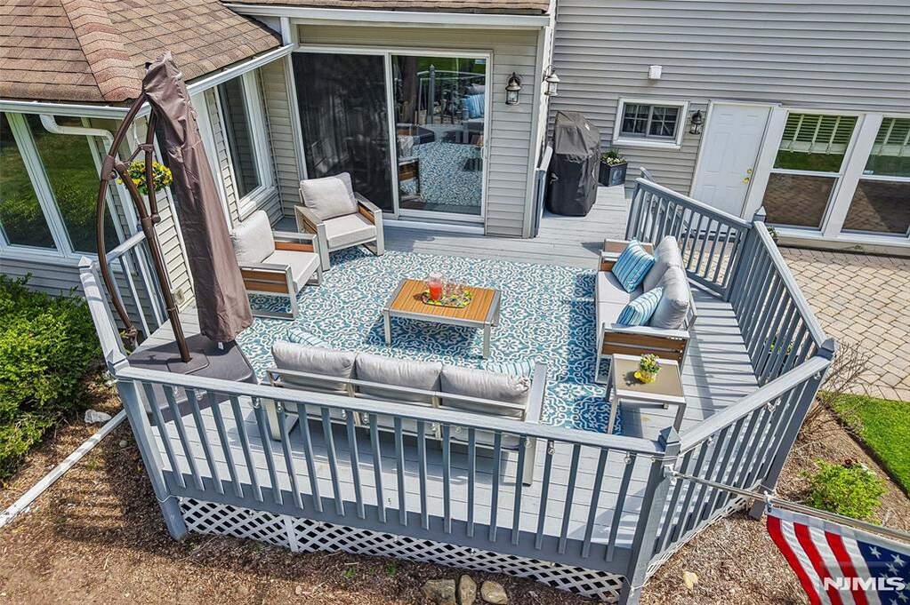 4 Bedroom Single Family Home/House's Image 31