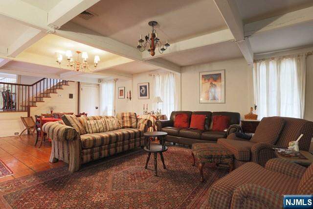 5 Bedroom Single Family Home/House's Image 10