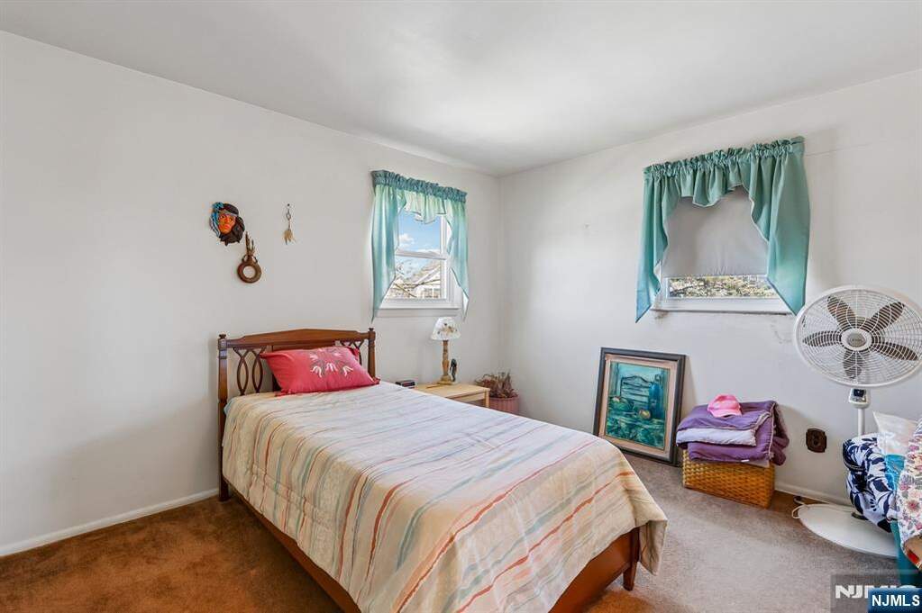 4 Bedroom Single Family Home/House's Image 11