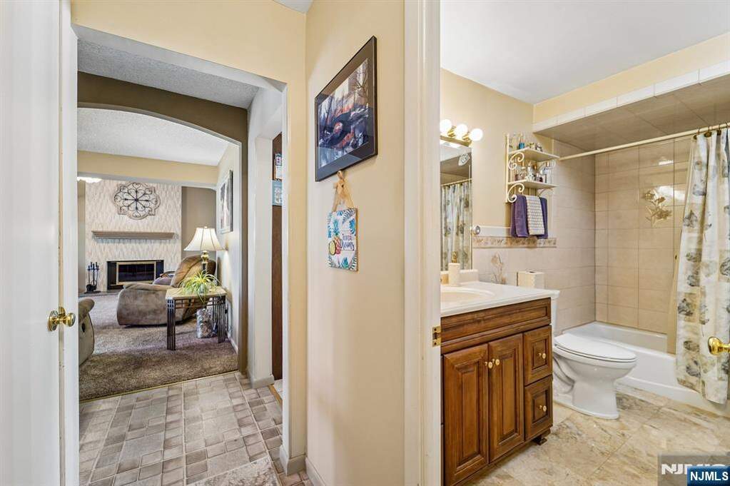 3 Bedroom Single Family Home/House's Image 13