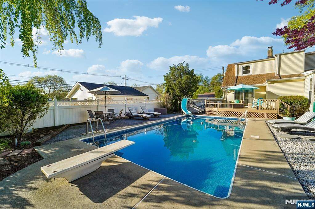 3 Bedroom Single Family Home/House's Image 26