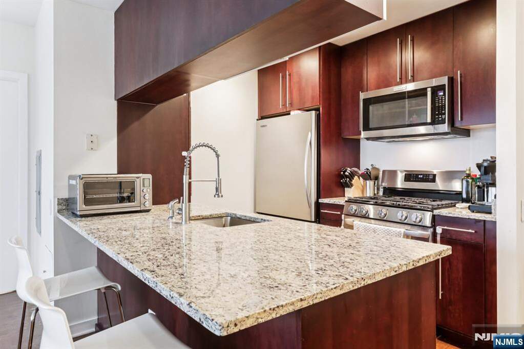 2 Bedroom Apartment/Flat's Image 9