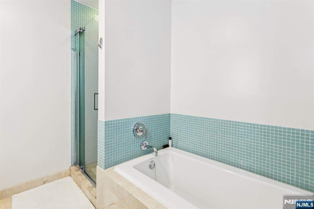 2 Bedroom Apartment/Flat's Image 14