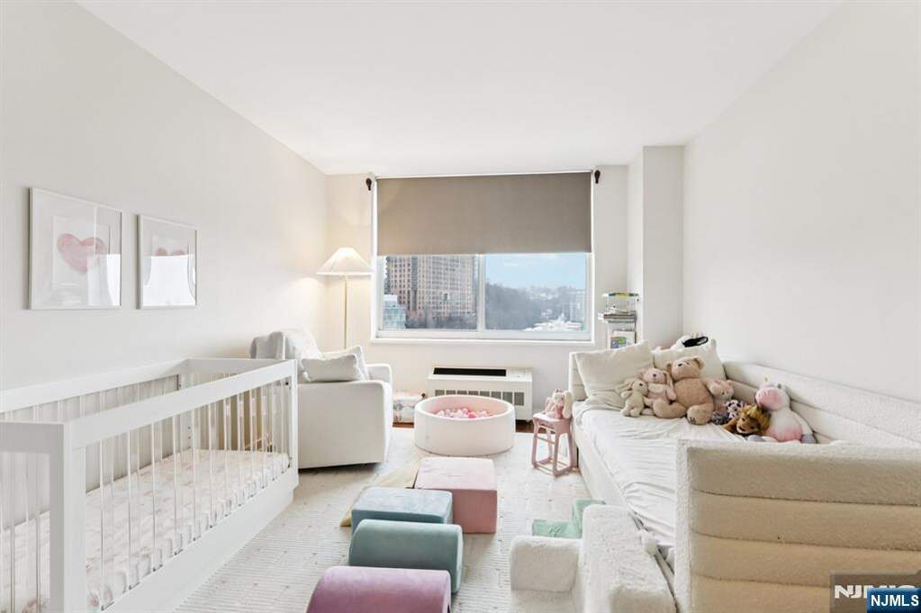 2 Bedroom Apartment/Flat's Image 17