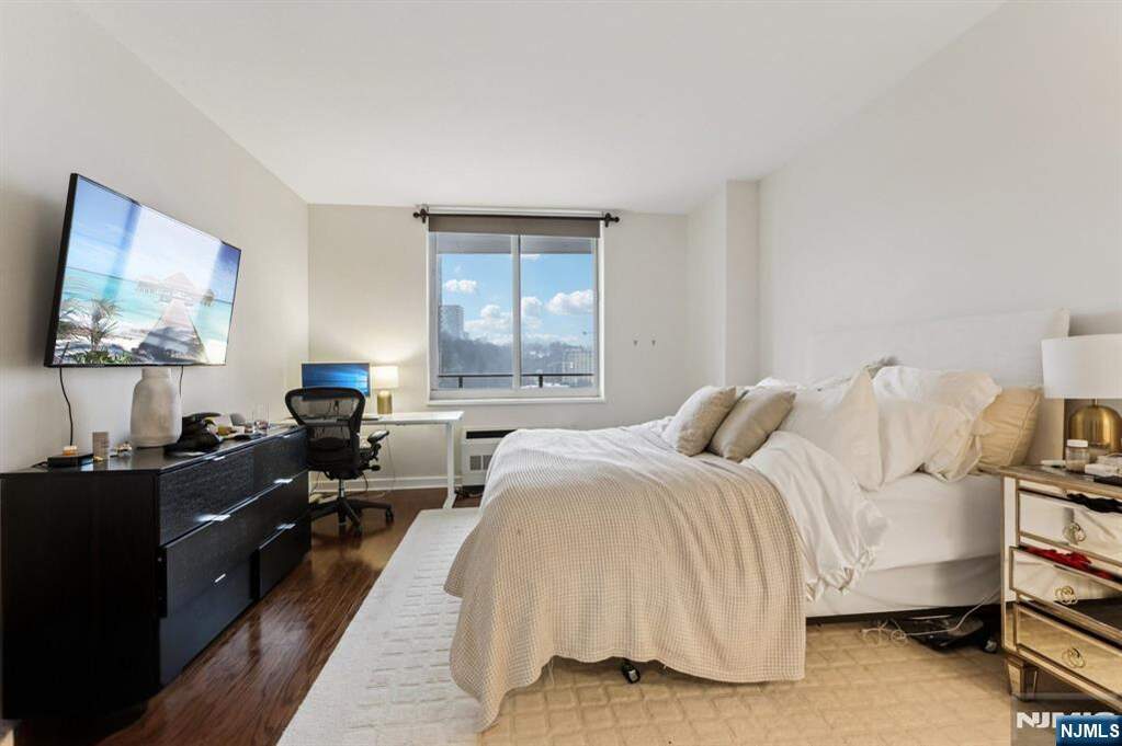 2 Bedroom Apartment/Flat's Image 19