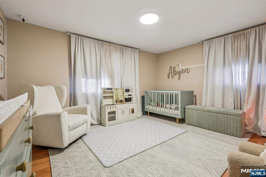 6 Bedroom Multi Unit's Image 16