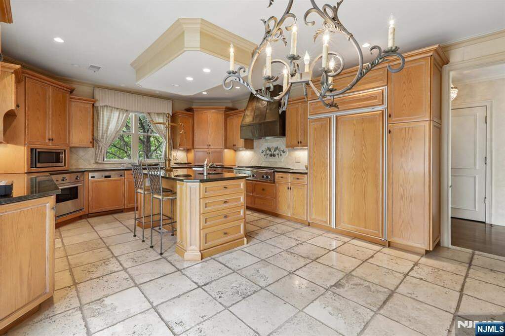 3 Bedroom Villa/Townhouse's Image 13