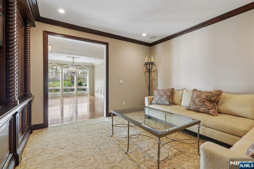 3 Bedroom Villa/Townhouse's Image 16
