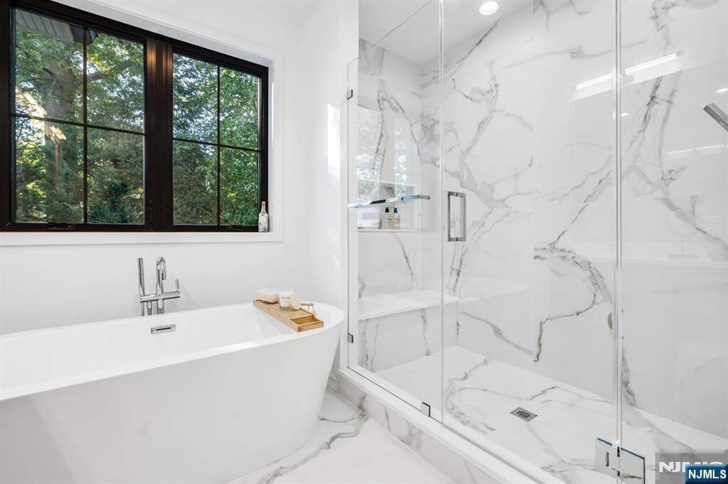 3 Bedroom Villa/Townhouse's Image 18