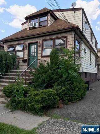 8 Bedroom Multi Unit's Image 13