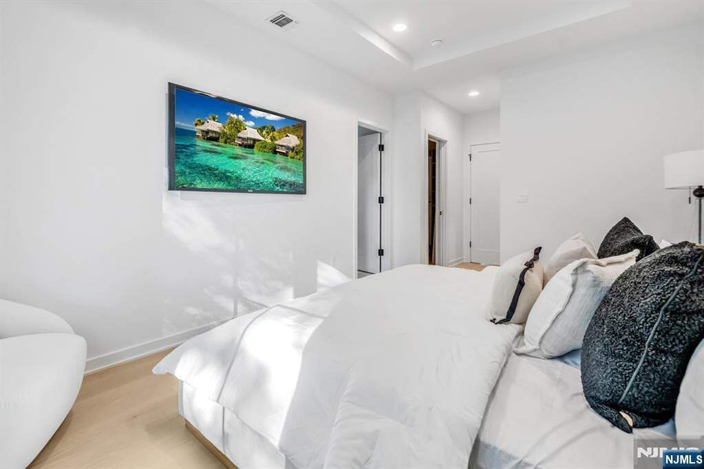 3 Bedroom Villa/Townhouse's Image 10