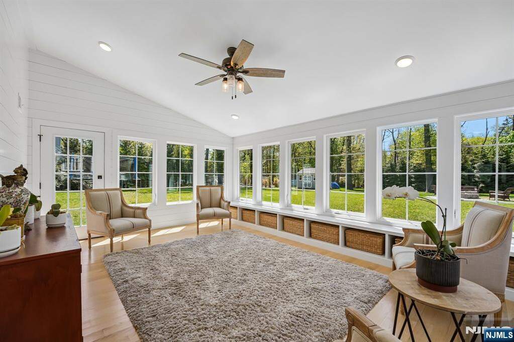 3 Bedroom Single Family Home/House's Image 14