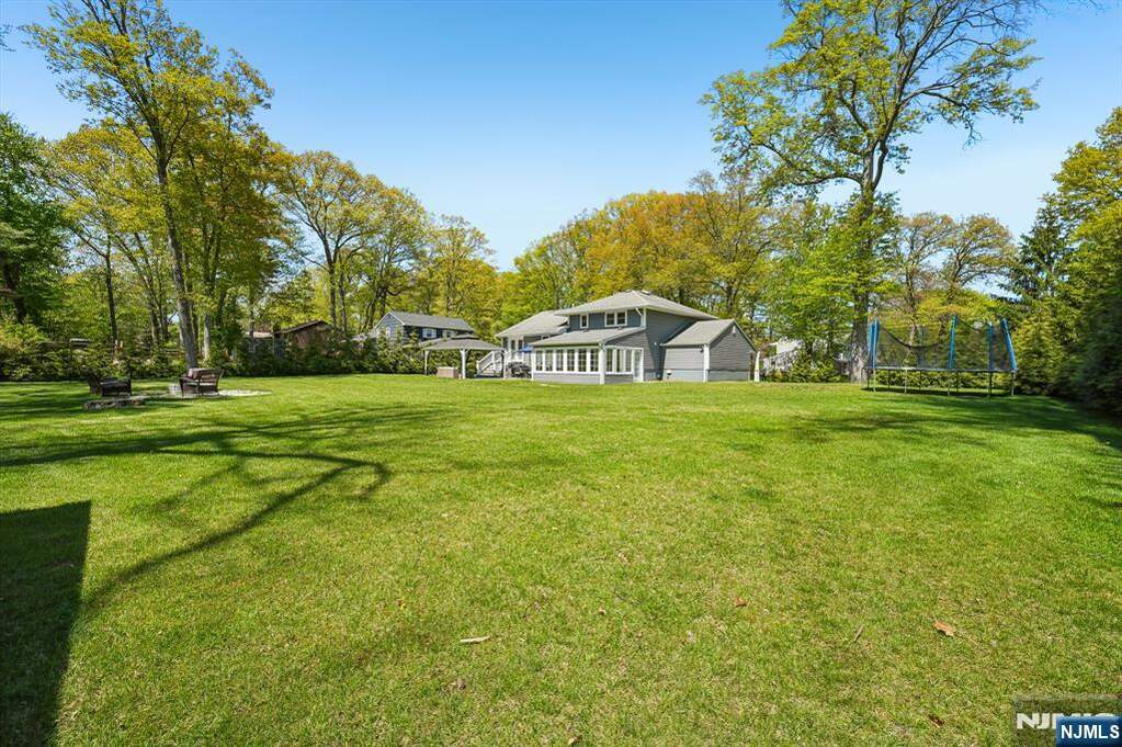 3 Bedroom Single Family Home/House's Image 23