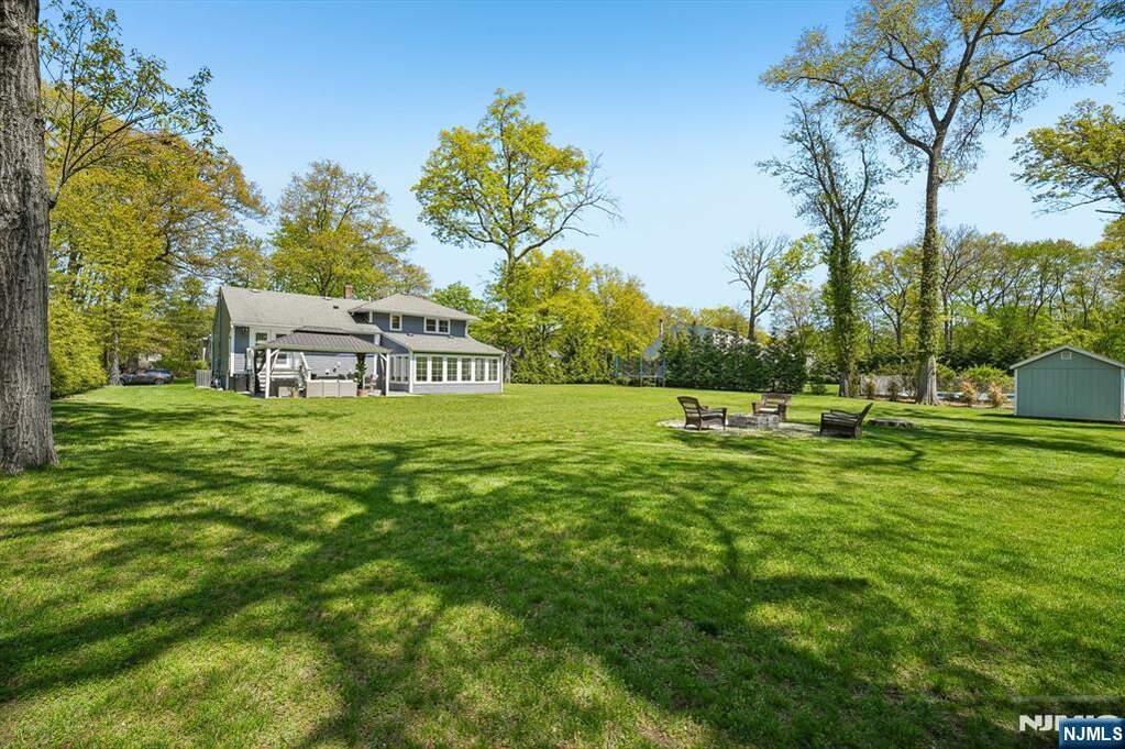 3 Bedroom Single Family Home/House's Image 24