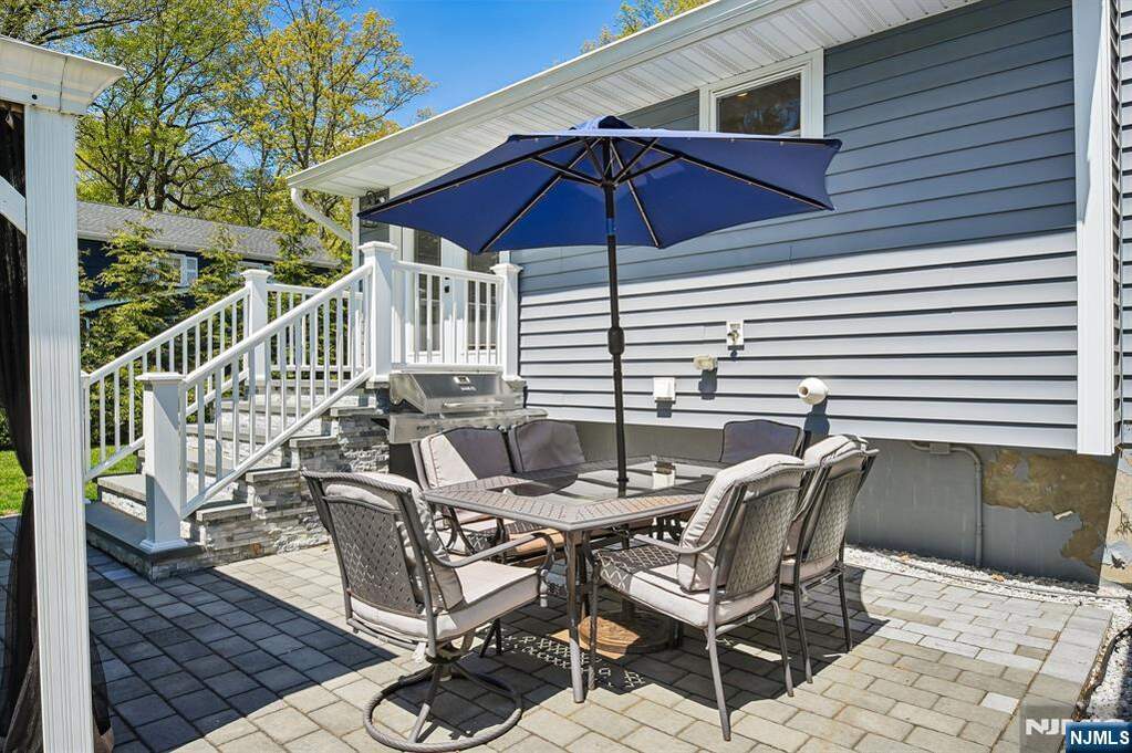 3 Bedroom Single Family Home/House's Image 25