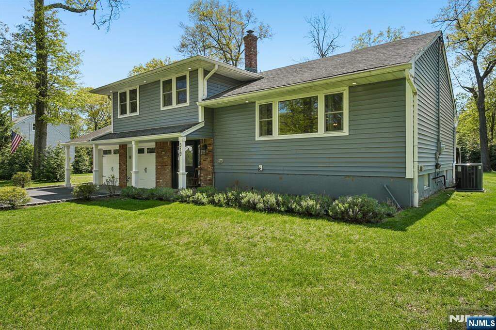 3 Bedroom Single Family Home/House's Image 29