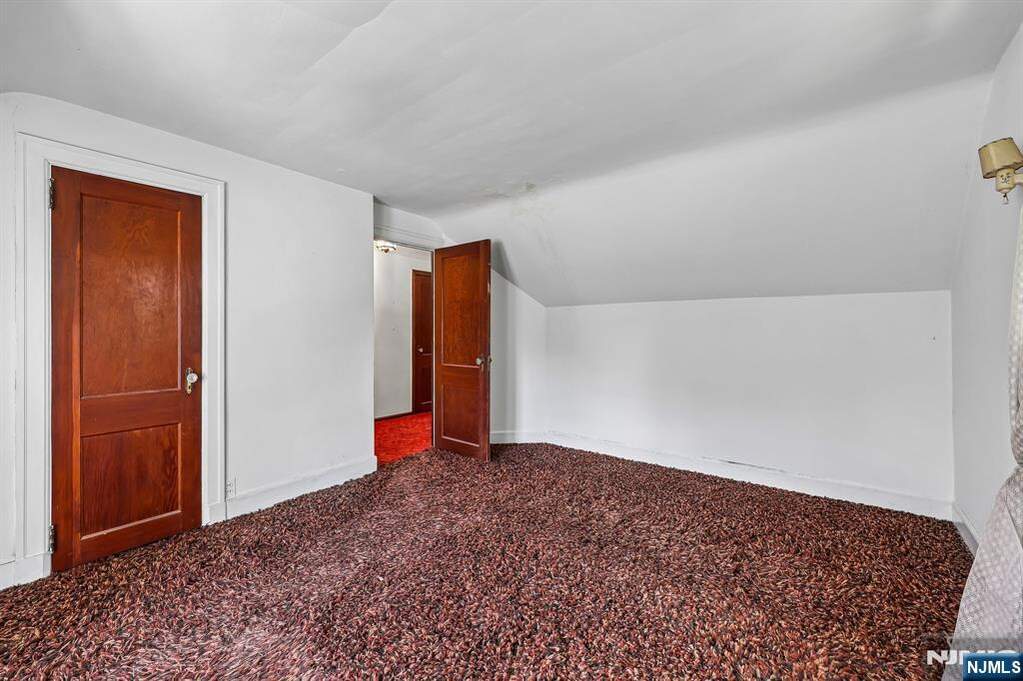 4 Bedroom Single Family Home/House's Image 10