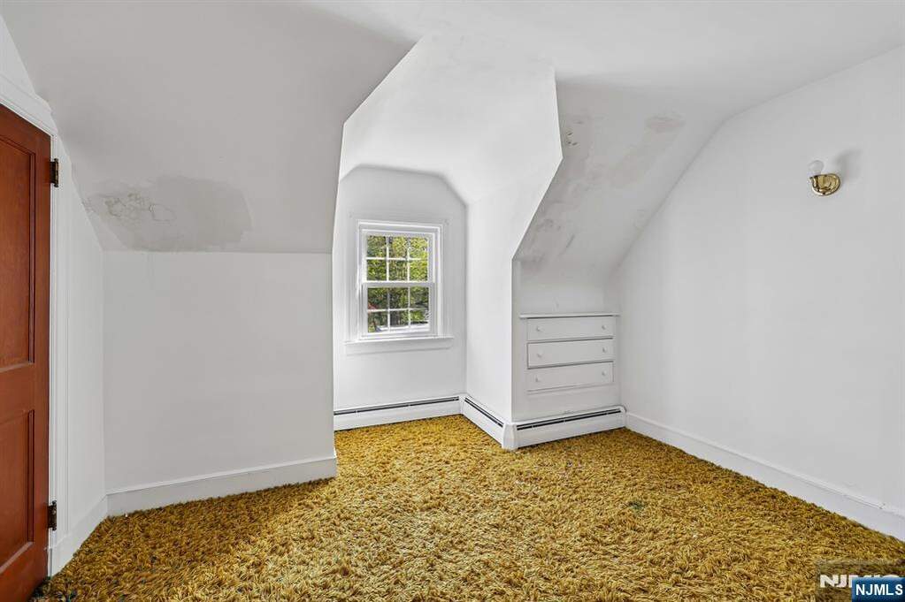 4 Bedroom Single Family Home/House's Image 12