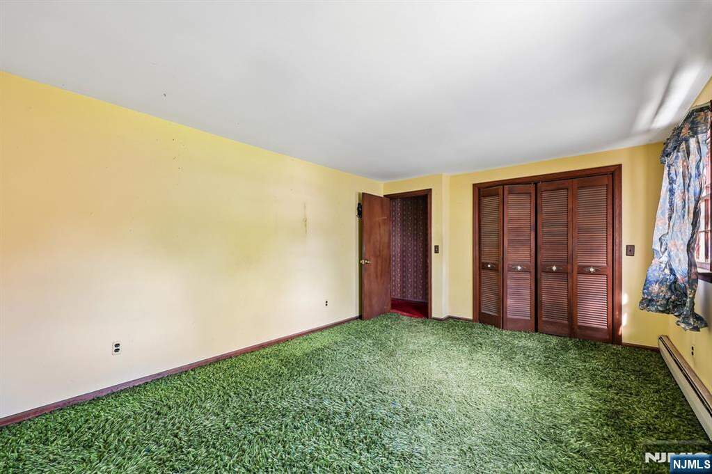 4 Bedroom Single Family Home/House's Image 15