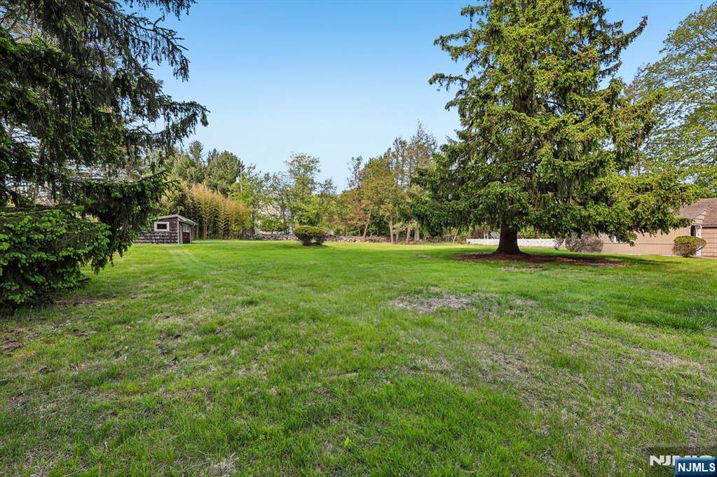 4 Bedroom Single Family Home/House's Image 18
