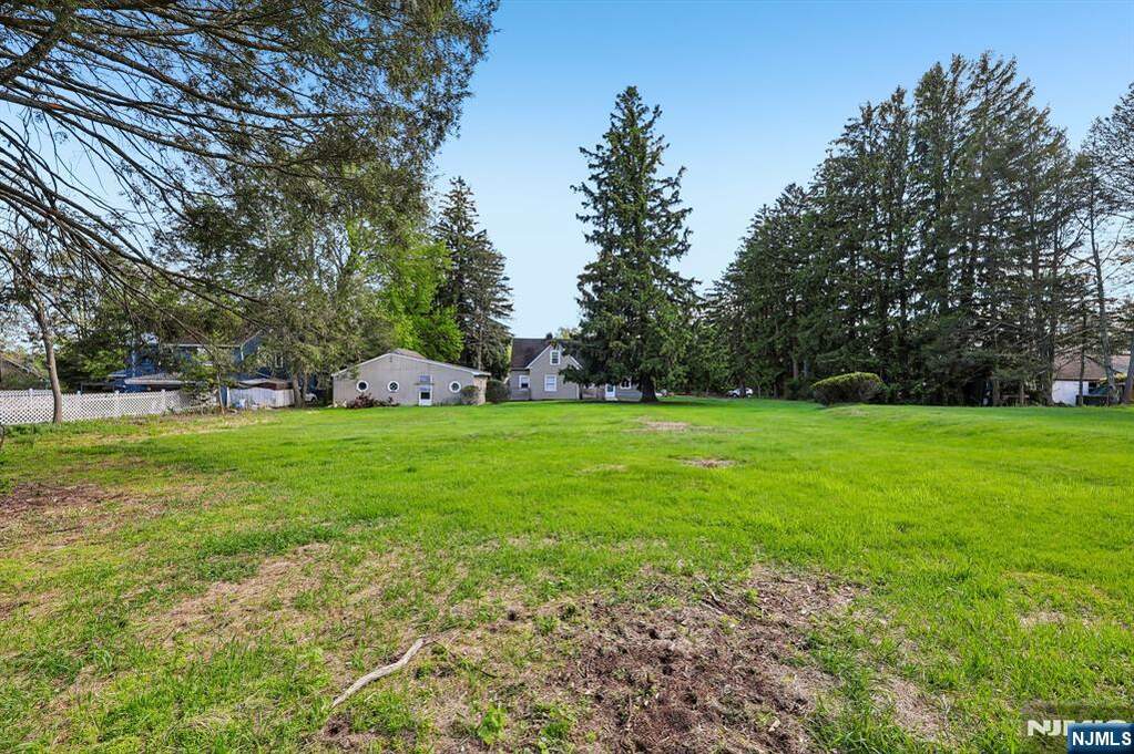 4 Bedroom Single Family Home/House's Image 19