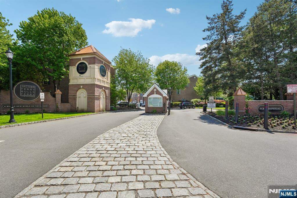 2 Bedroom Villa/Townhouse's Image 44