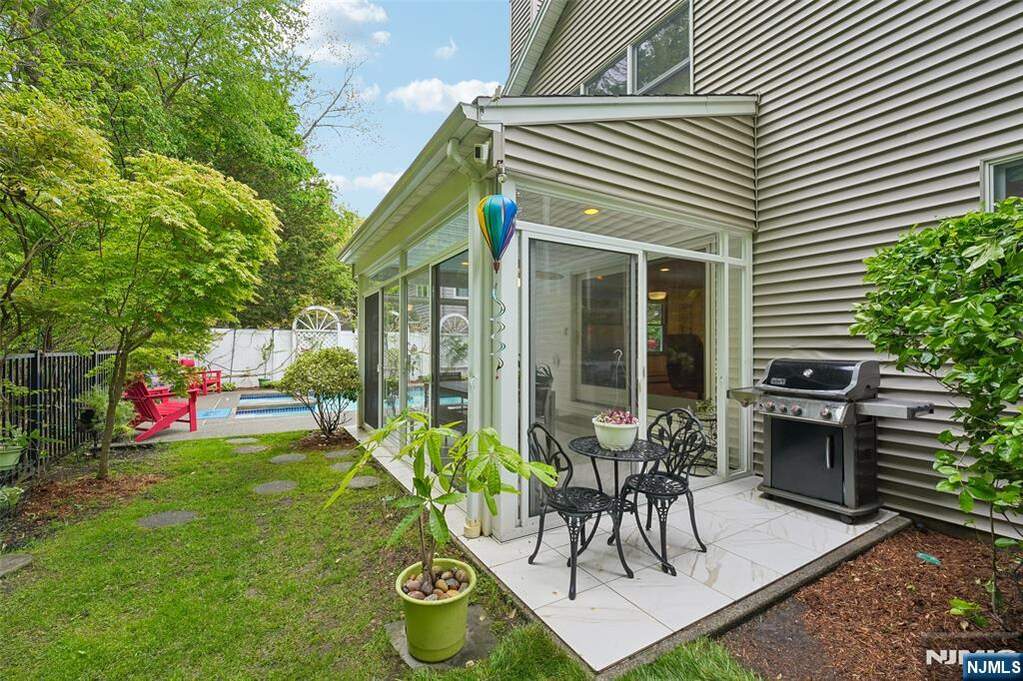 4 Bedroom Single Family Home/House's Image 19