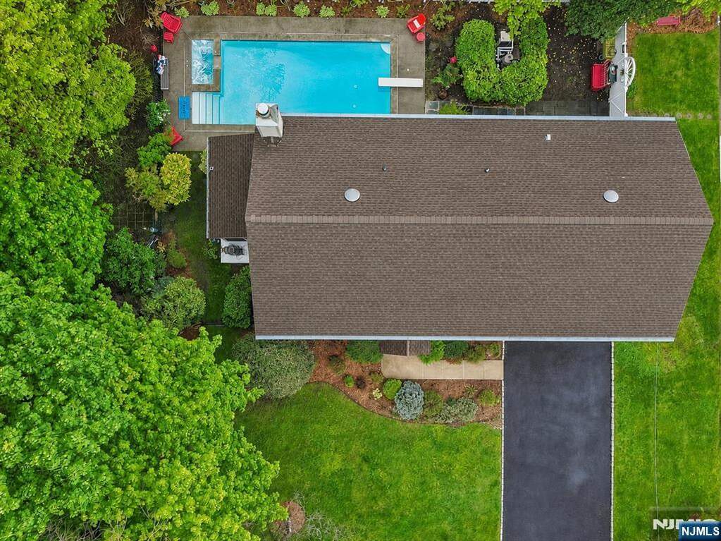 4 Bedroom Single Family Home/House's Image 22