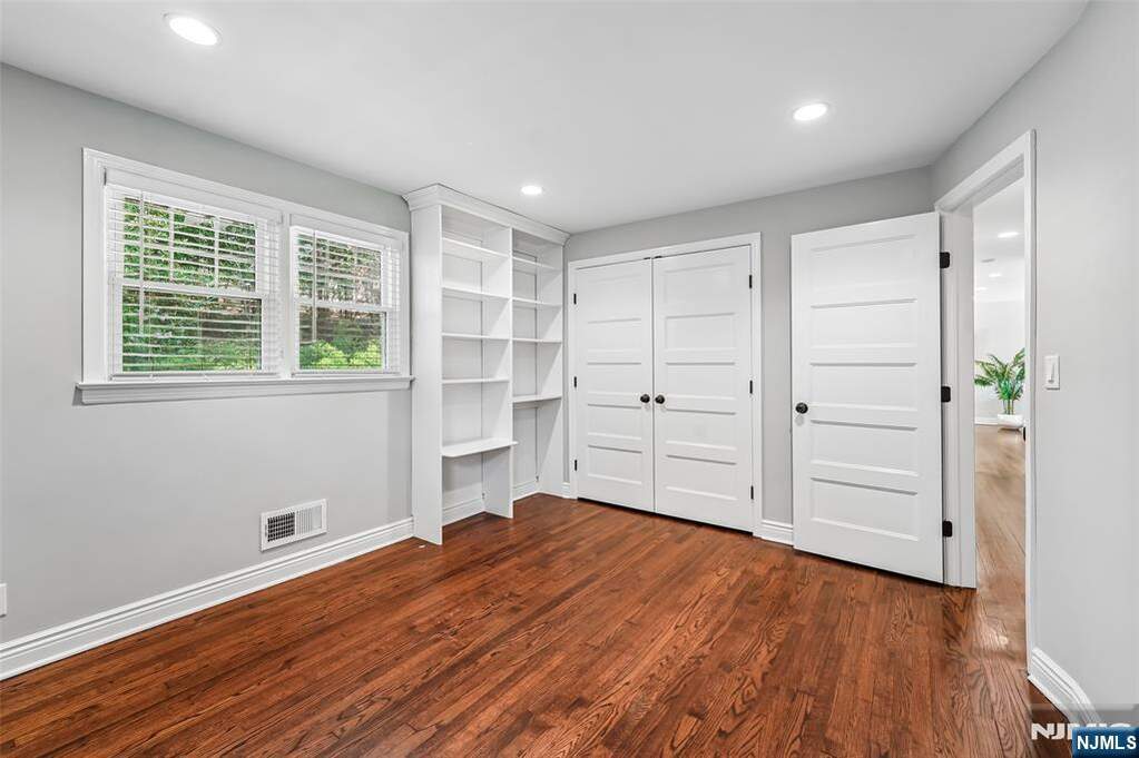 3 Bedroom Single Family Home/House's Image 10