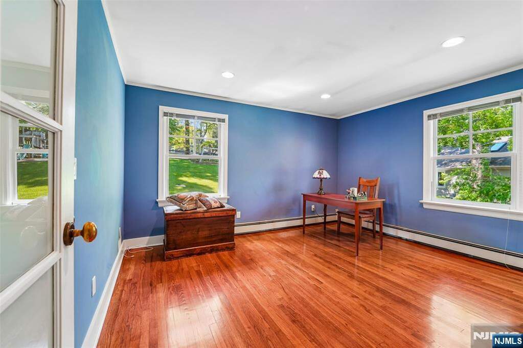 4 Bedroom Single Family Home/House's Image 15