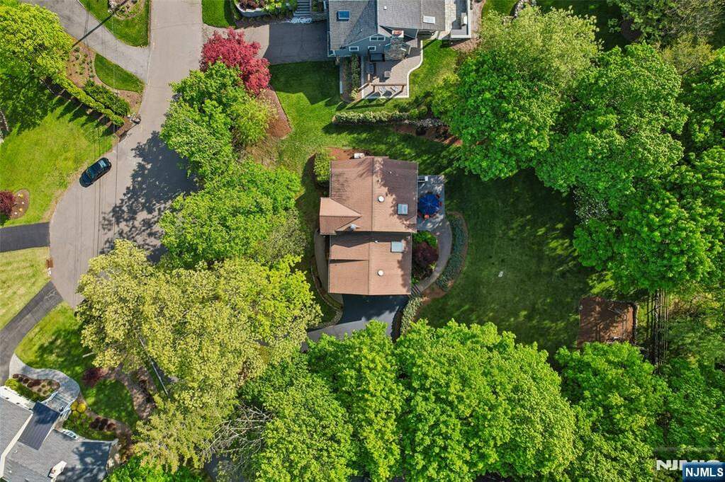 4 Bedroom Single Family Home/House's Image 40