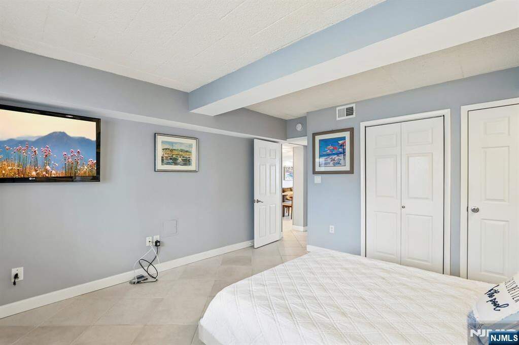 2 Bedroom Apartment/Flat's Image 17