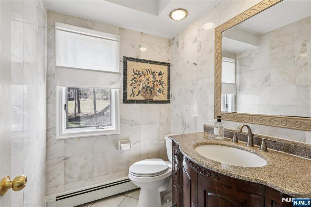 4 Bedroom Single Family Home/House's Image 22