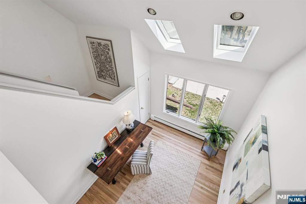 4 Bedroom Single Family Home/House's Image 24